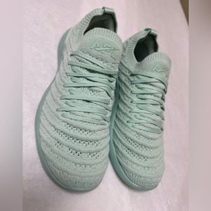 APL Techloom Sneakers